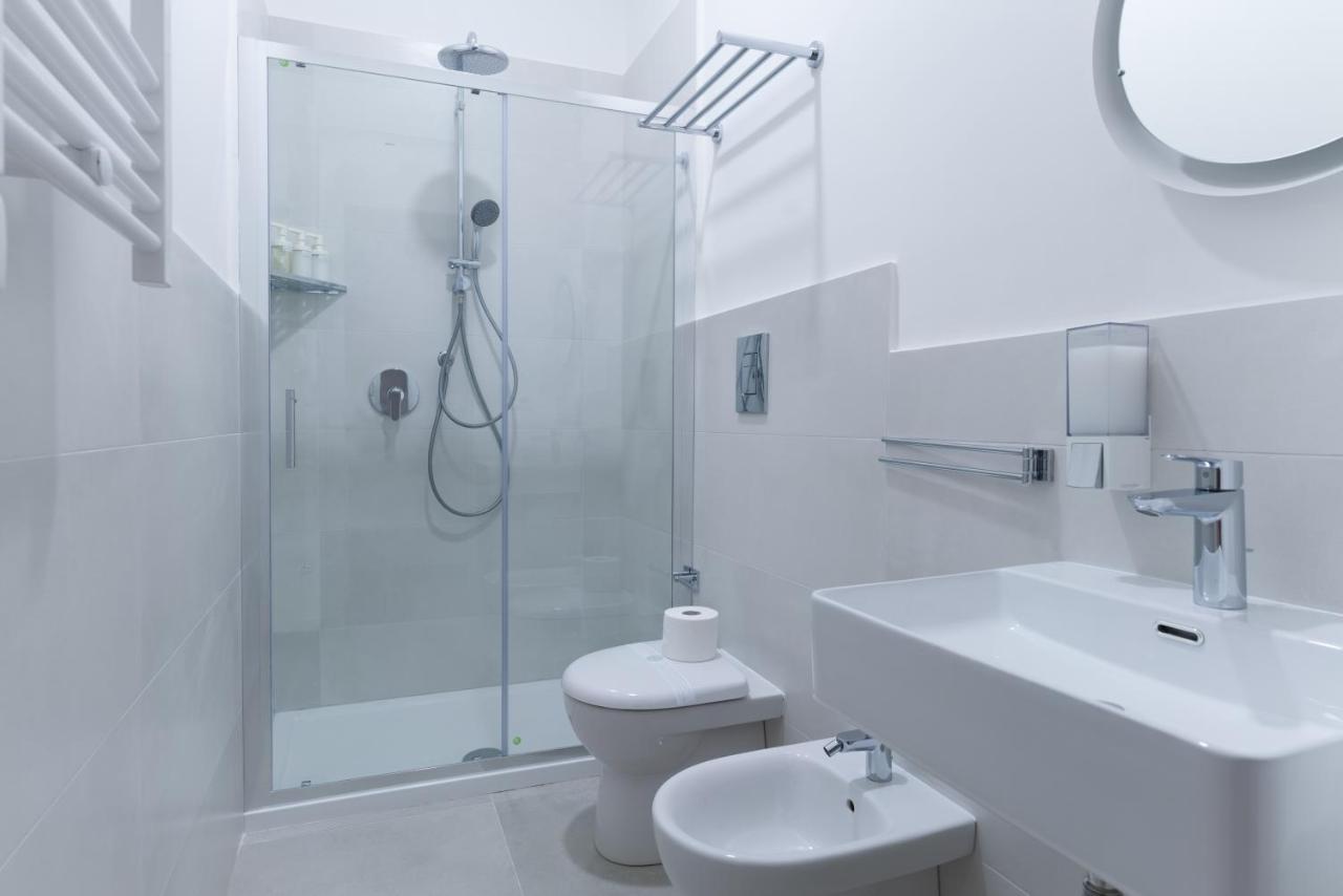 Sleep Inn Toledo - Self Check-In Napoli Bagian luar foto